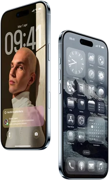 Due iPhone Air, uno mostrato di fronte e uno di lato, profilo sottilissimo, schermata di blocco, schermata Home